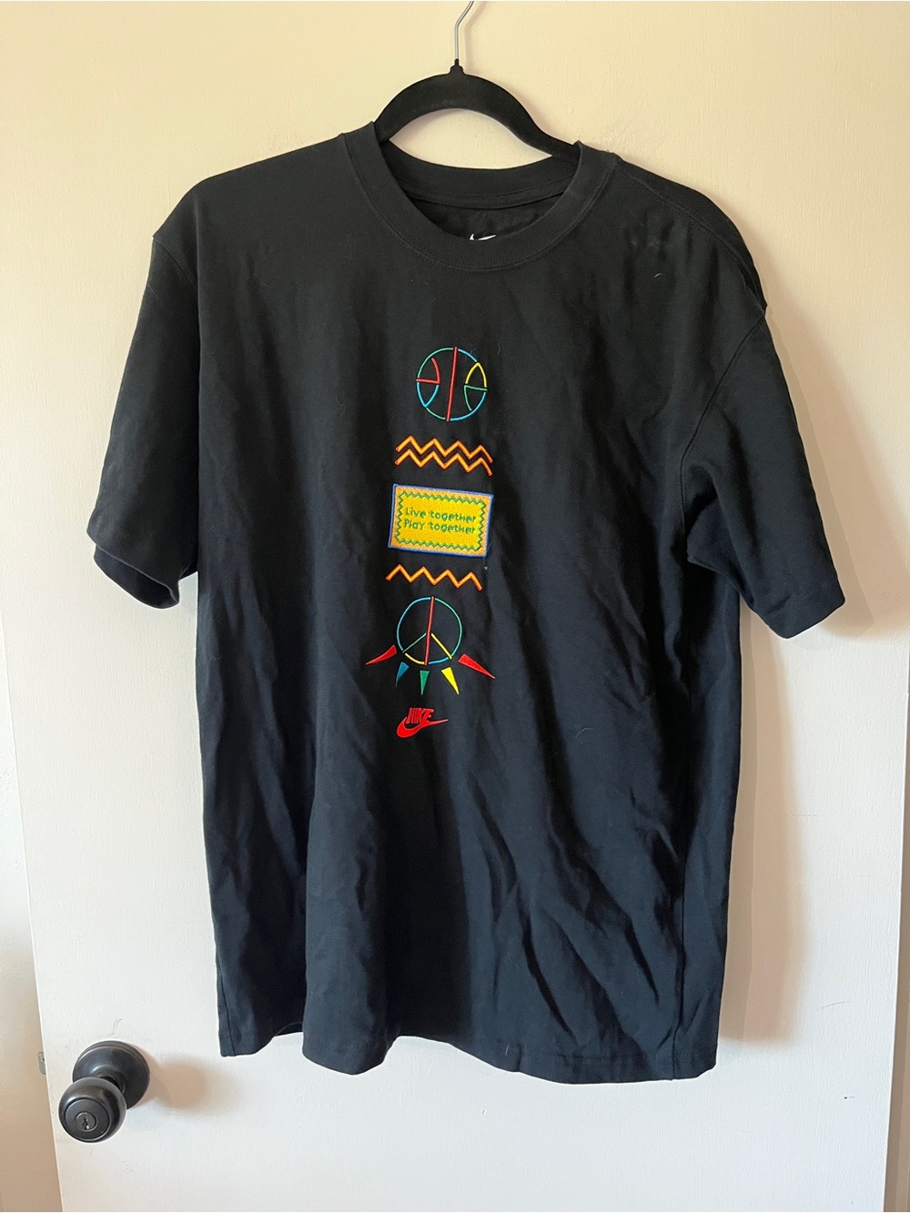 Nike Men’s Graphic Tee